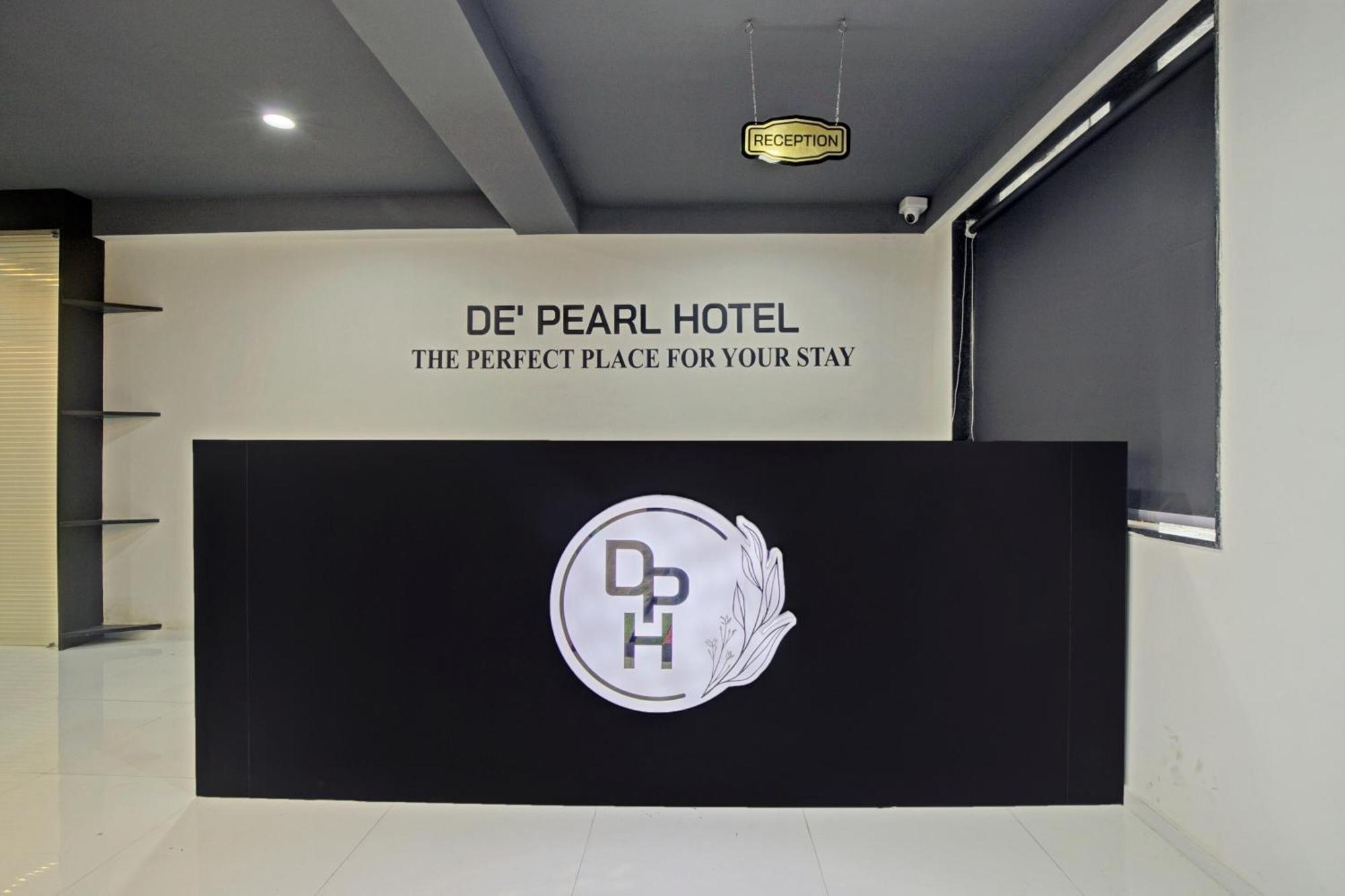 Collection O De'Pearl Hotel Сурат Экстерьер фото